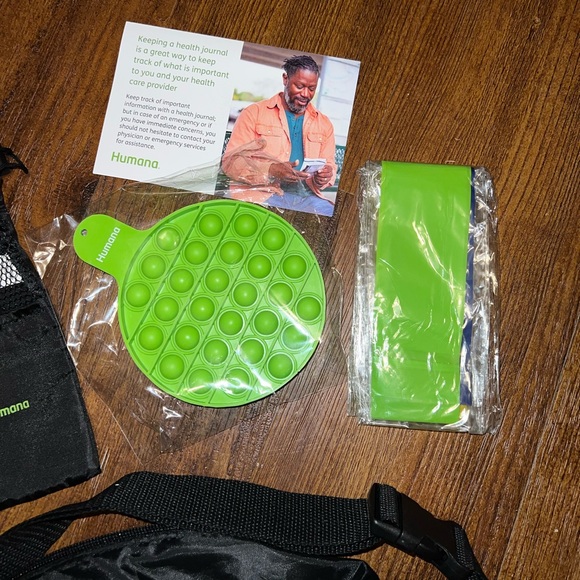 ⭐️Humana Health Fanny Pack Bundle - Picture 6 of 15